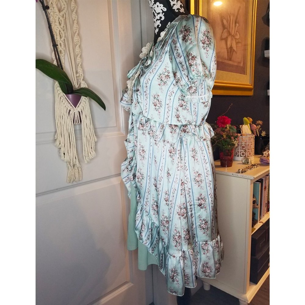 Axes Femme Floral Pastel Blue-Green Dress Lace-Up Chest & Flowing Ruffle Skirt - Picture 4 of 6